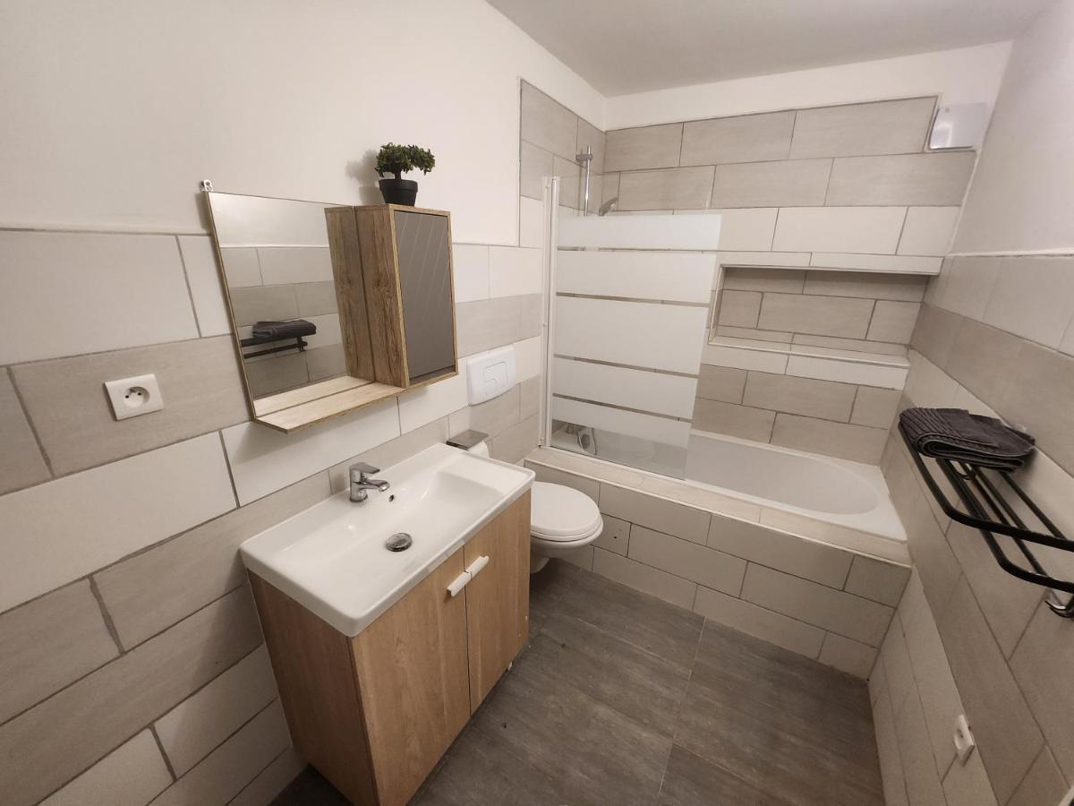 Spacieux 2 Chambres, Paisible Bar-le-Duc Extérieur photo